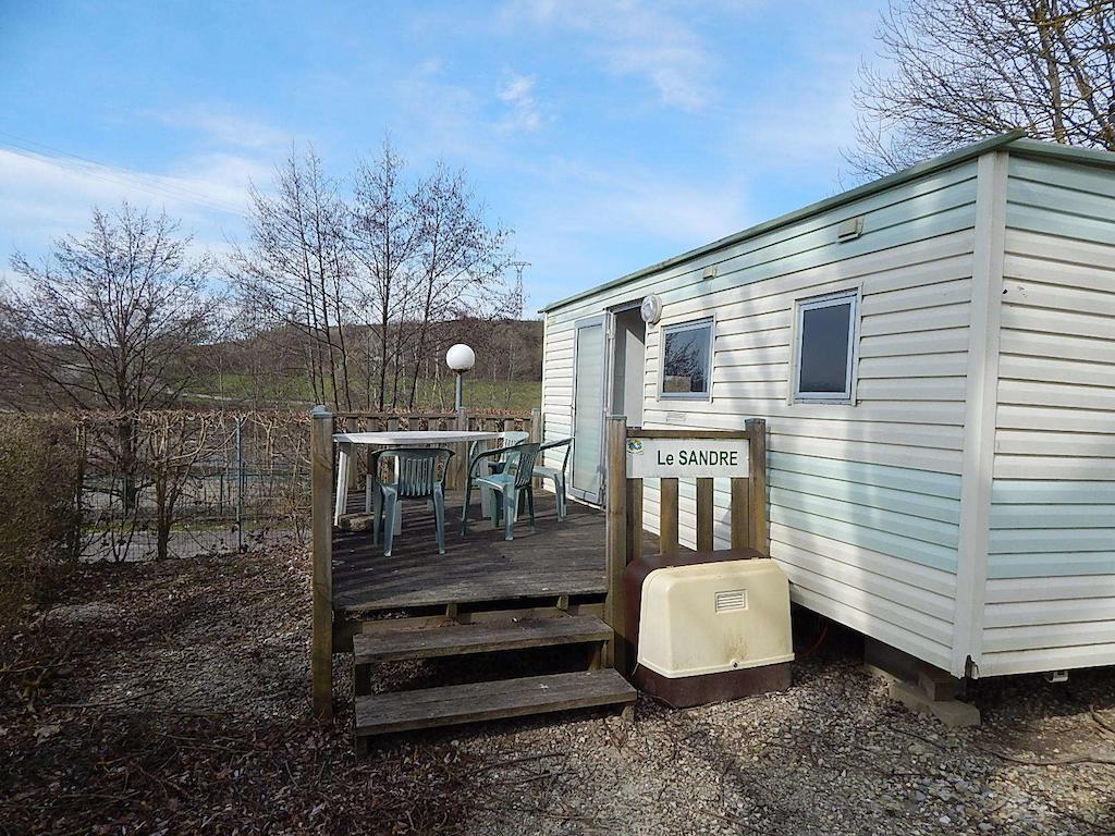 Camping Du Moulin Hotel Meyrieu-les-Etangs Quarto foto