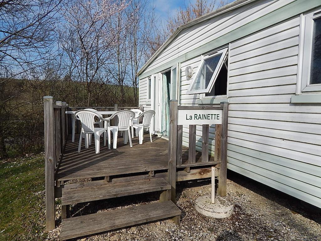 Camping Du Moulin Hotel Meyrieu-les-Etangs Quarto foto